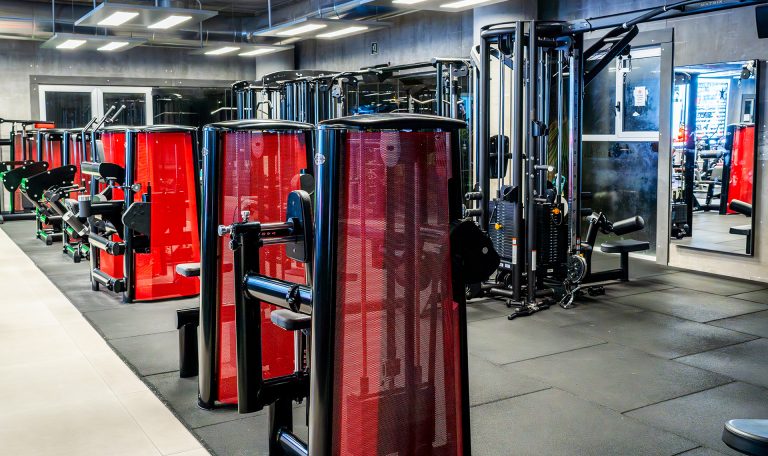 gym80 Plate-Loaded-Geräte