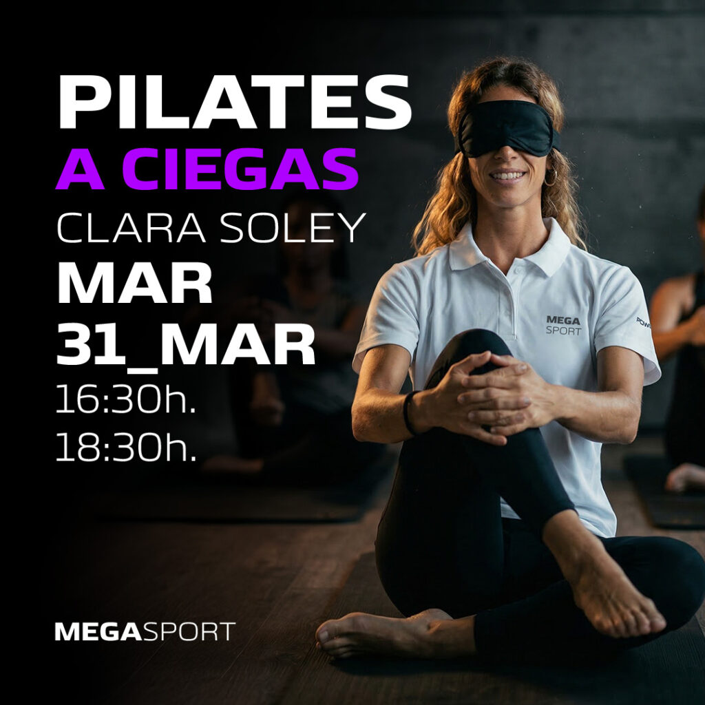 PILATES MIT VERBUNDENEN AUGEN